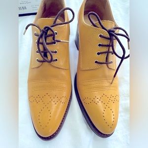 The Office of Angela Scott: Miss Button Saffron Shoes